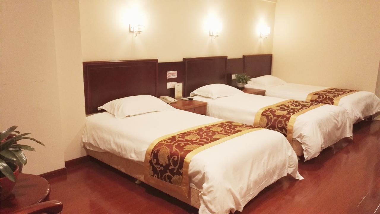 Greentree Inn Zhengzhou Xinzheng City Longhu Town Xiangyun Road Express Hotel Exterior photo